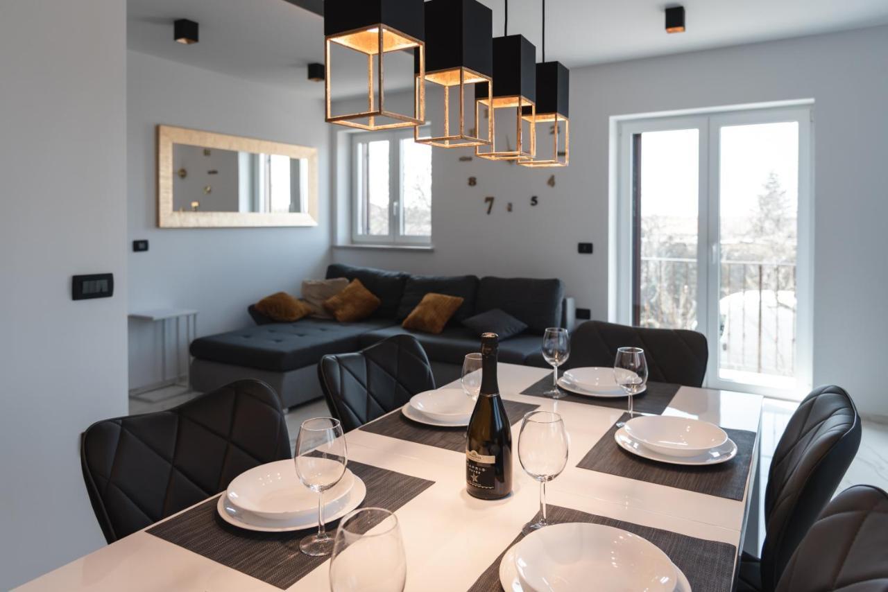 Apartamento Hisa Kapis With Hot Tube Koper Exterior foto