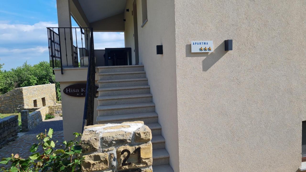 Apartamento Hisa Kapis With Hot Tube Koper Exterior foto