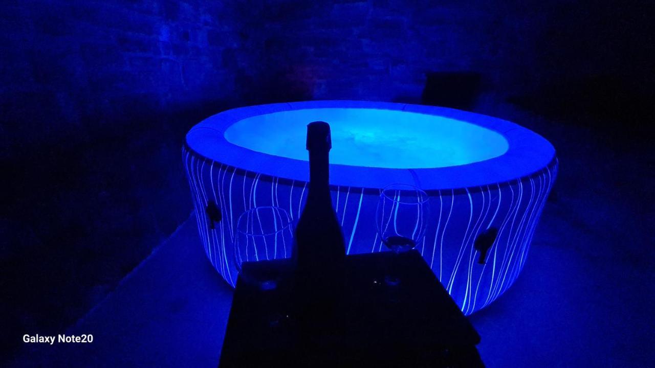 Apartamento Hisa Kapis With Hot Tube Koper Exterior foto